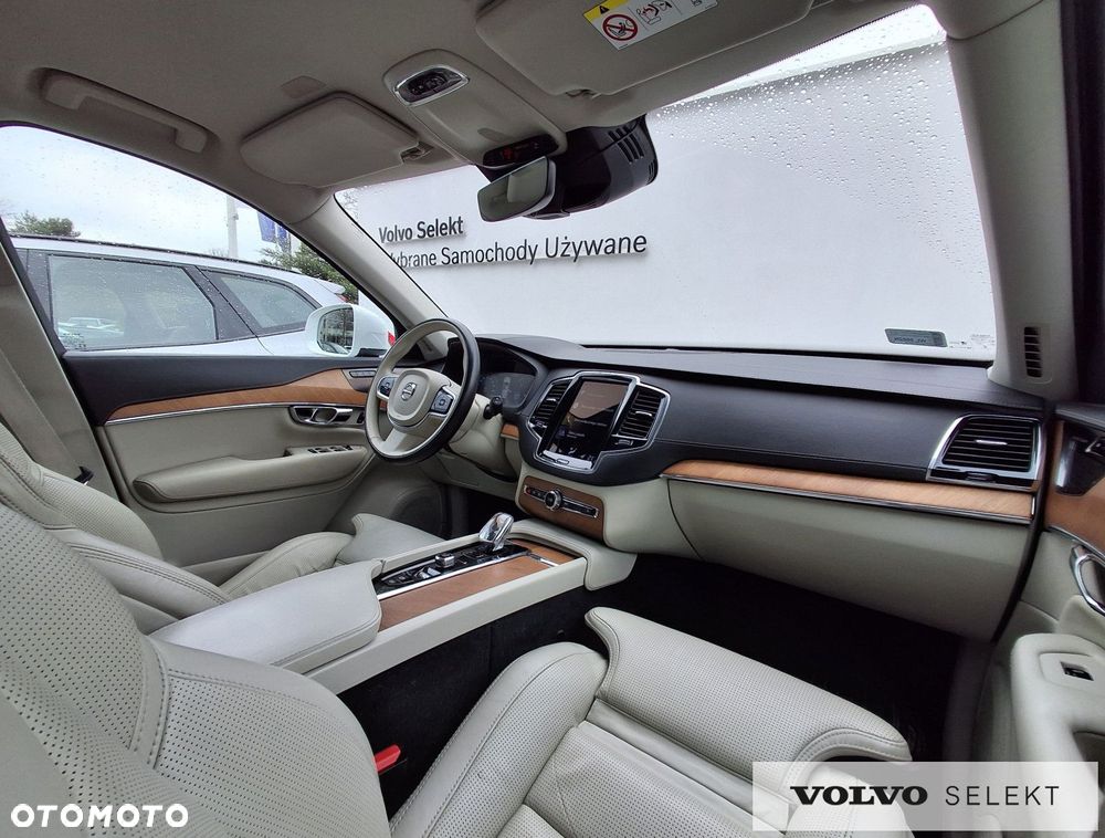 Volvo XC 90 - 16