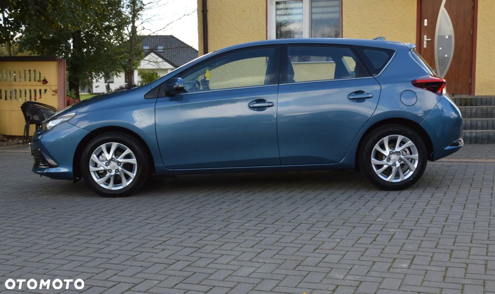 Toyota Auris - 3