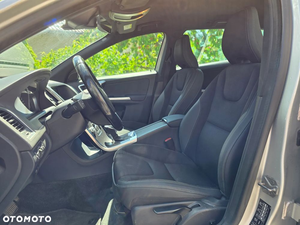 Volvo XC 60 D4 Geartronic Momentum - 10