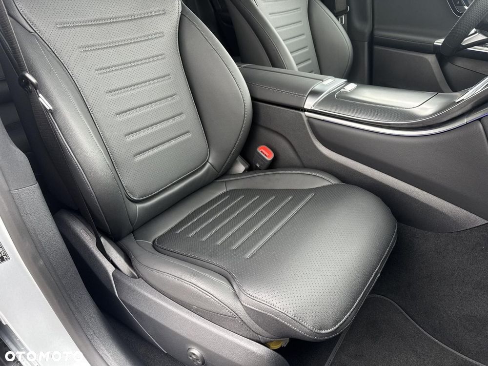 Mercedes-Benz GLC - 23