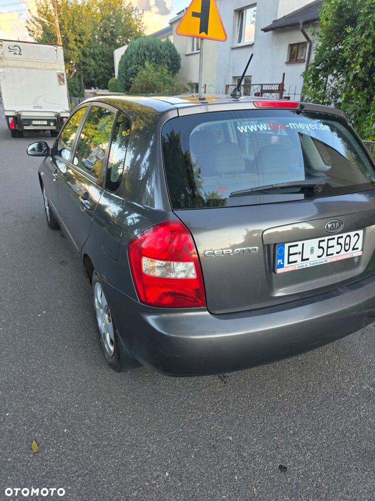 Kia Cerato 2.0 EX - 6