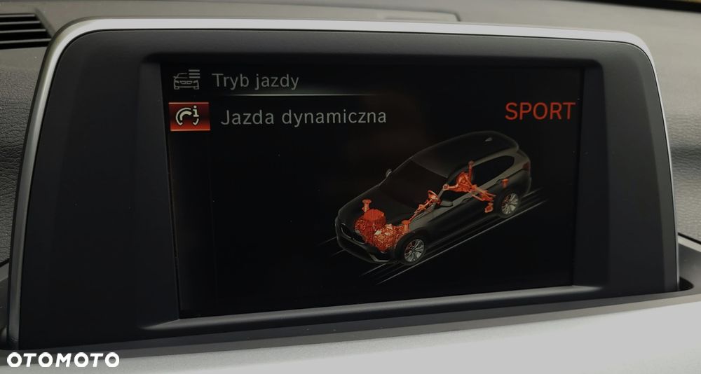 BMW X1 sDrive18i - 23