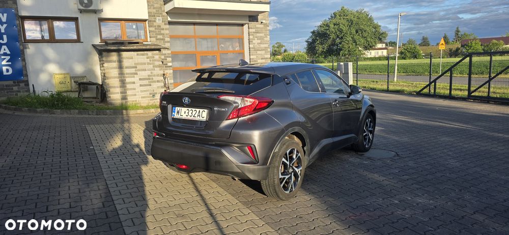 Toyota C-HR - 4