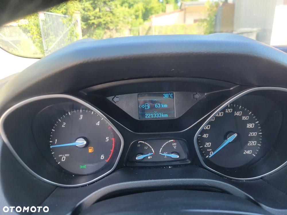 Ford Focus 1.6 TDCi DPF SYNC Edition - 22