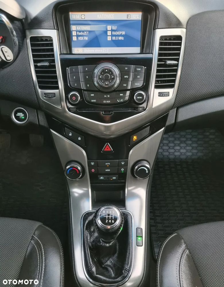 Chevrolet Cruze - 24