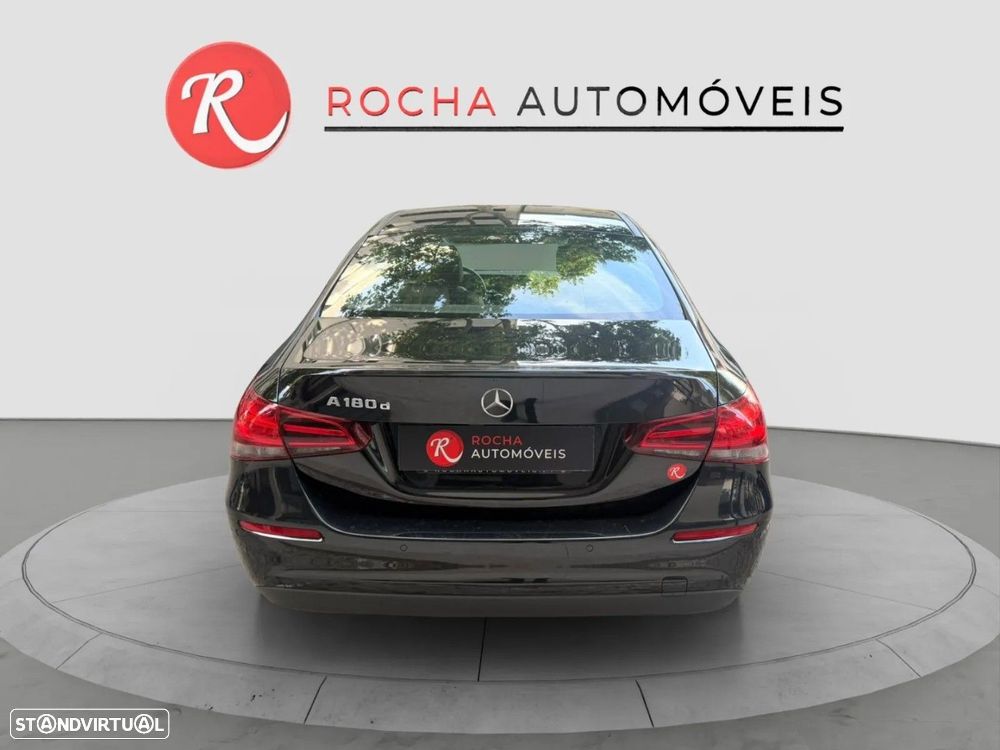 Mercedes-Benz A 180 d Style Aut. — fotografia 8