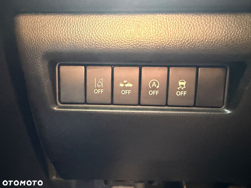 Suzuki Swift 1.0 T Premium Plus - 17