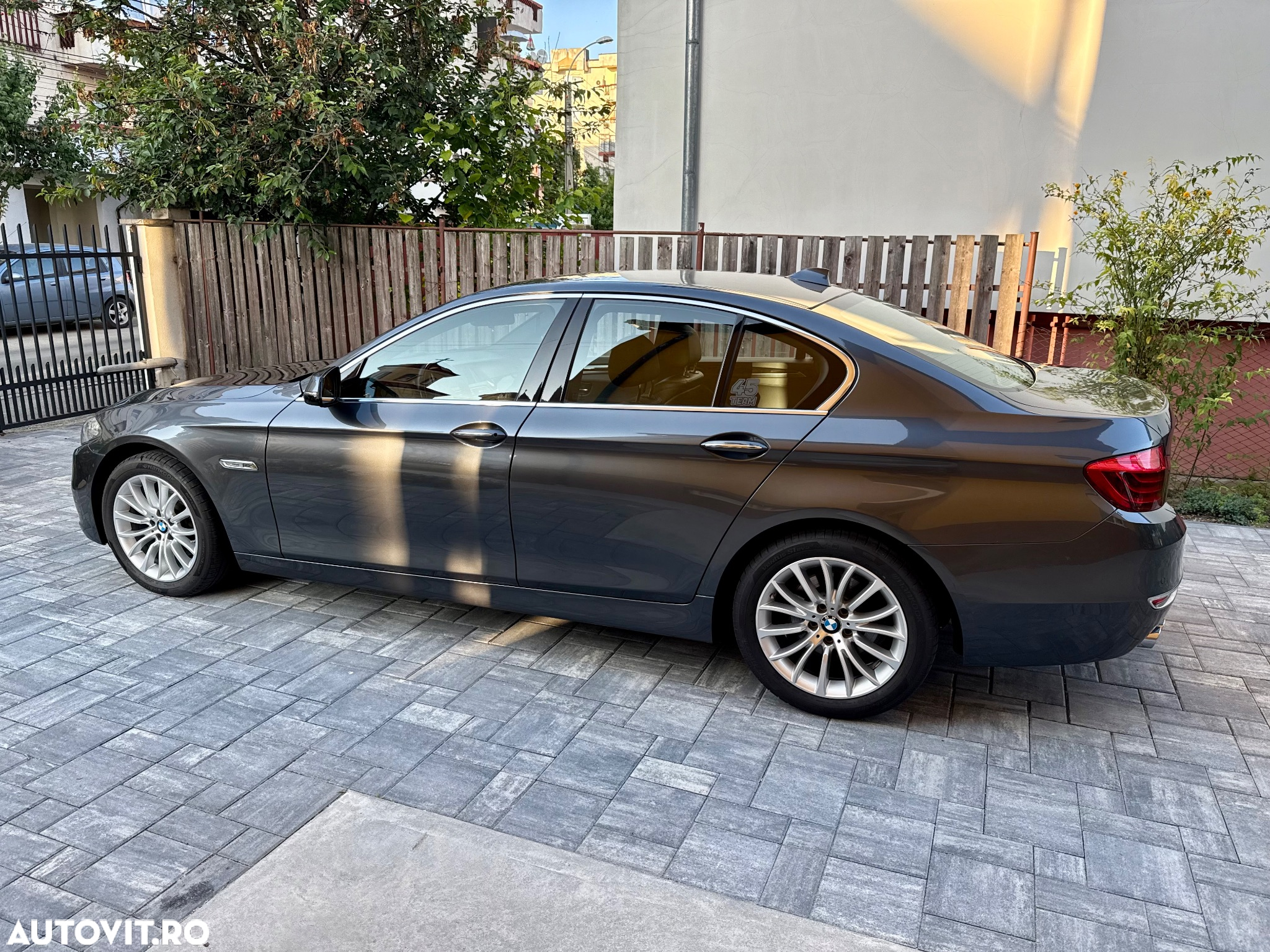BMW Seria 5 520d xDrive Aut. Luxury Line - 9