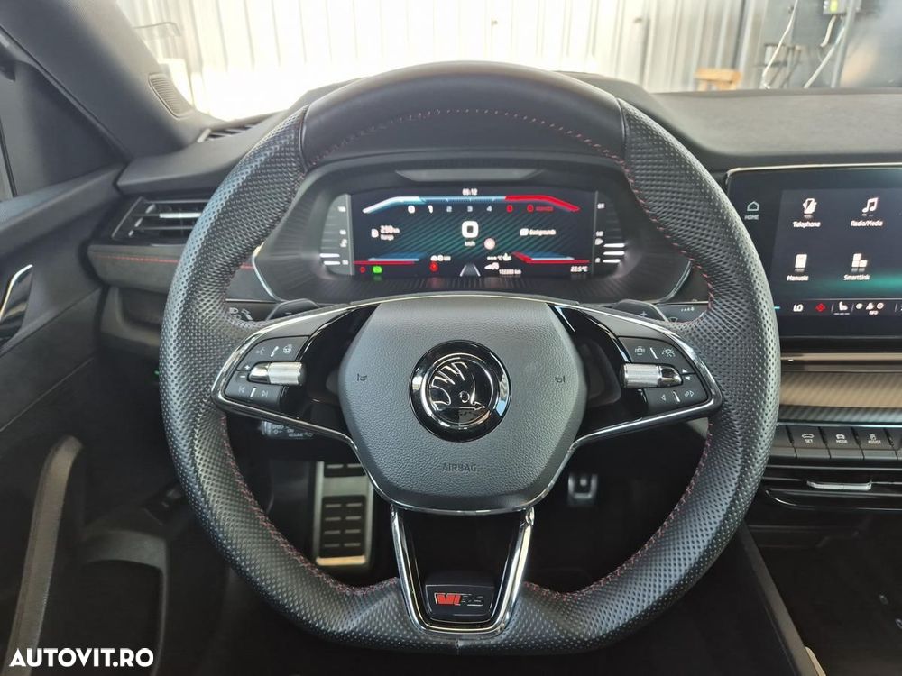 Skoda Octavia 2.0 TDI DSG RS - 11