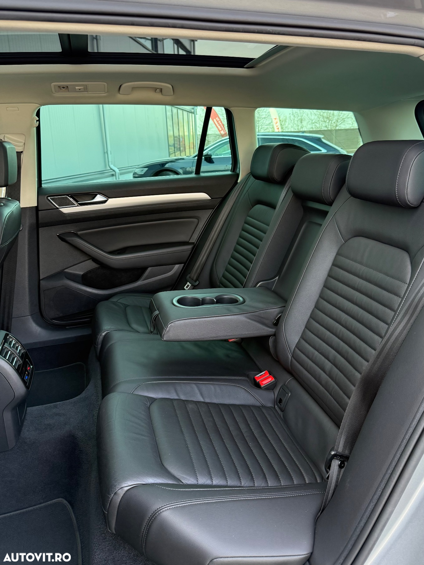 Volkswagen Passat Variant 2.0 TDI DSG Comfortline - 8