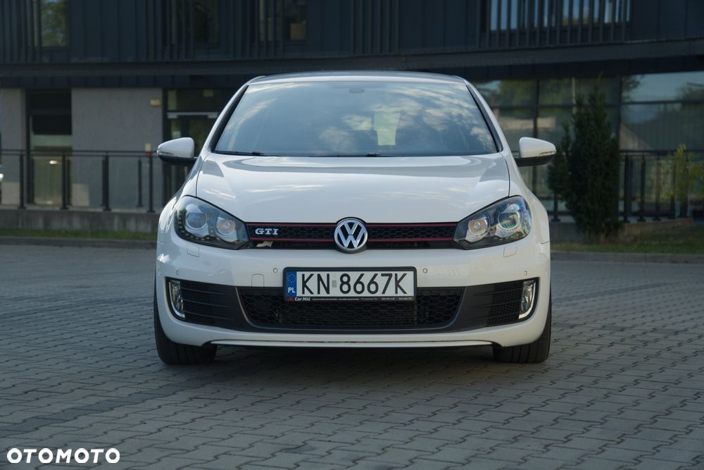 Volkswagen Golf 2.0 TSI GTI - 2