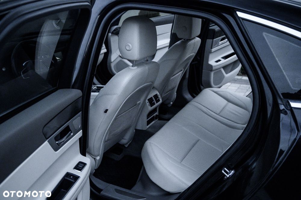 Jaguar XF 2.0 T AWD Prestige - 12
