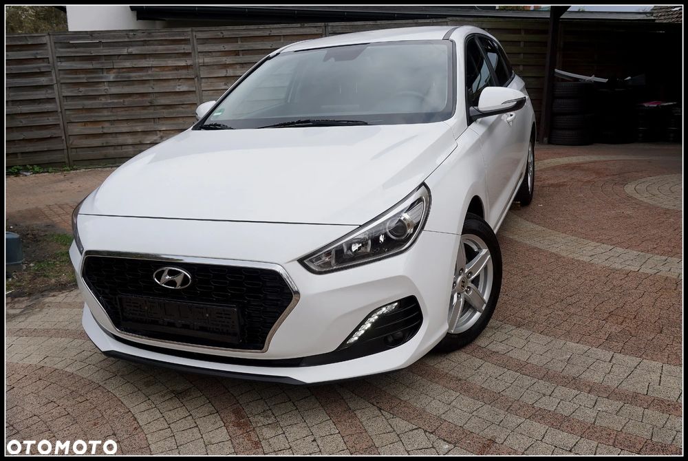 Hyundai i30 1.4 Fifa World Cup Edition - 1