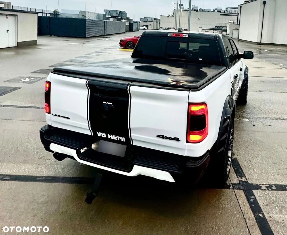 Dodge RAM 5.7 4x4 - 8