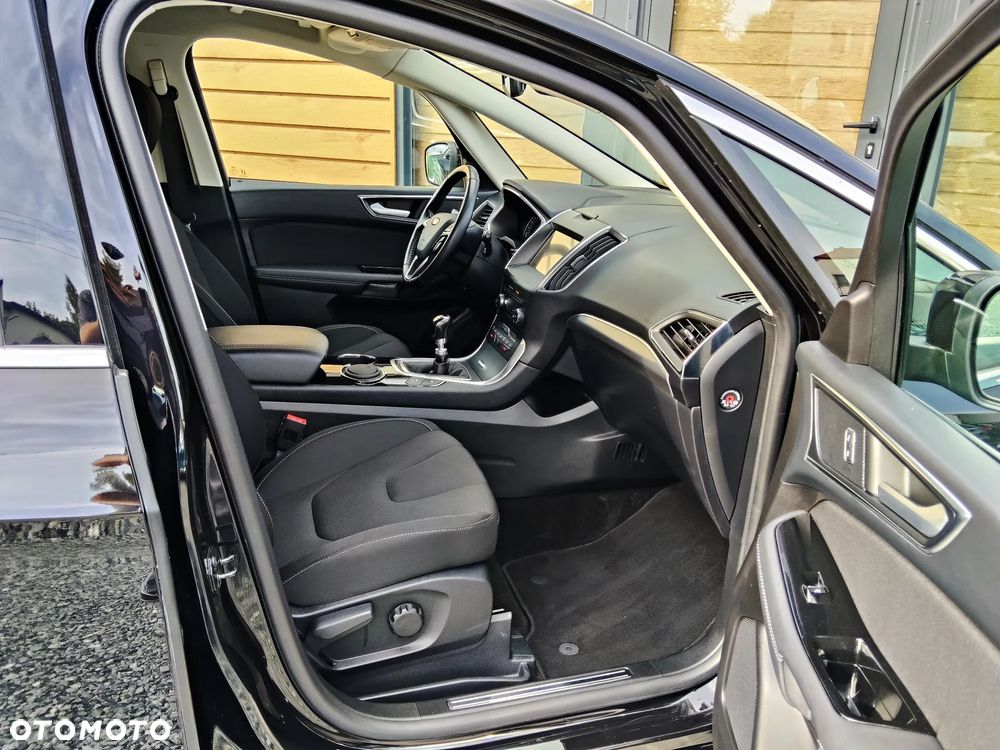 Ford S-Max 2.0 EcoBlue Titanium - 22