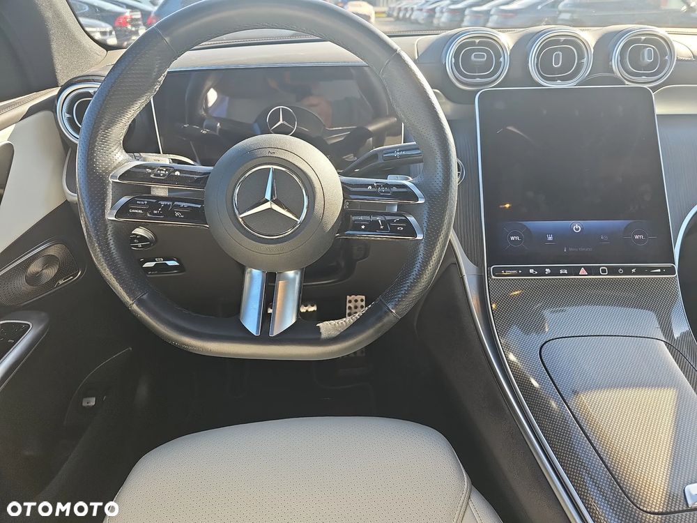 Mercedes-Benz GLC - 11