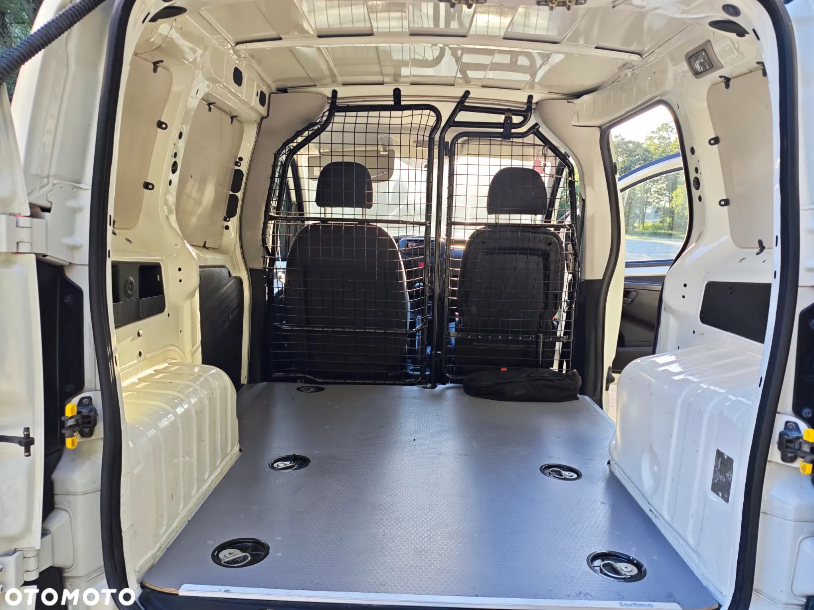 Peugeot BIPPER - 15