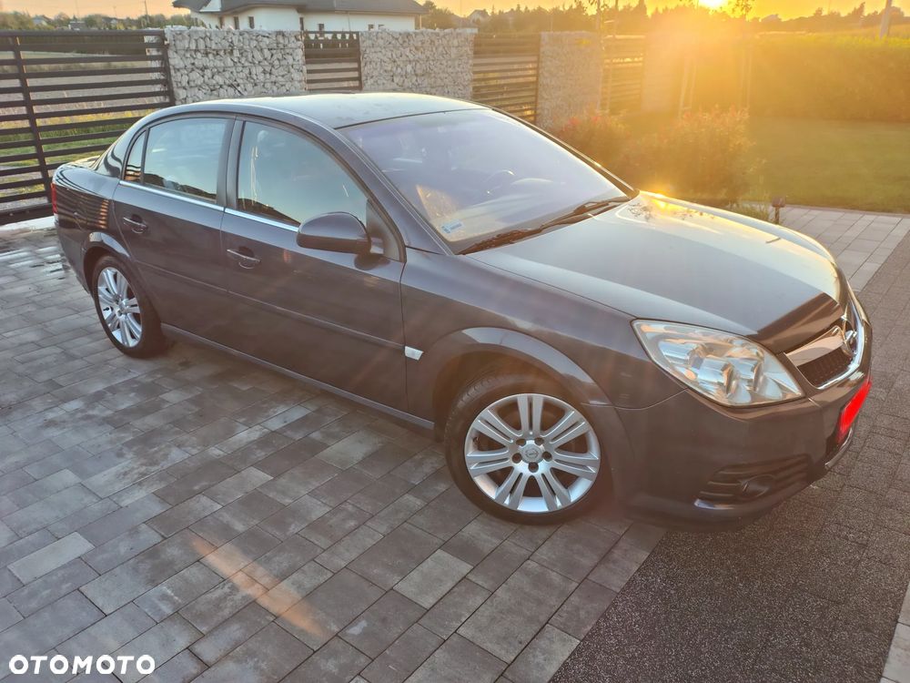 Opel Vectra 1.8 Comfort - 1