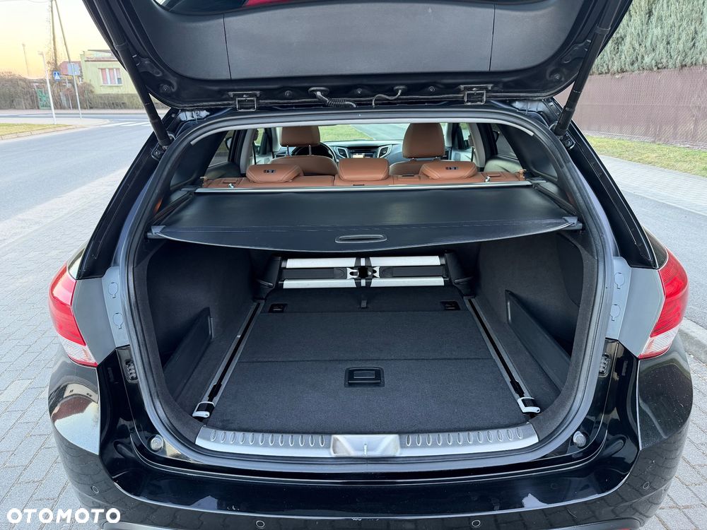 Hyundai i40 Kombi 1.7 CRDi Premium - 18