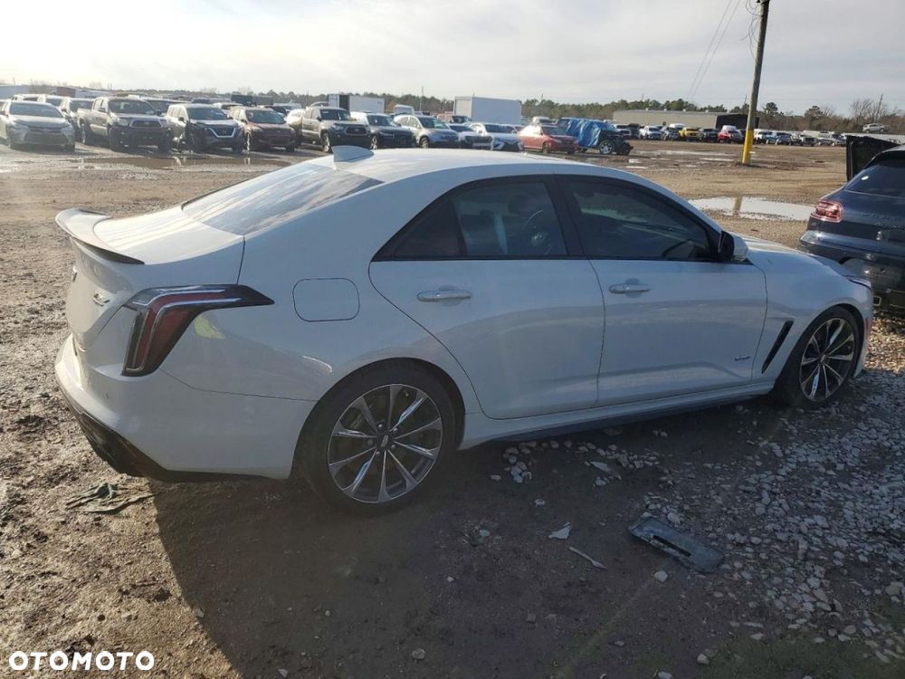 Cadillac CT4 - 4
