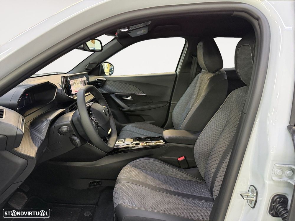 Peugeot e-2008 54 kWh Allure - 8