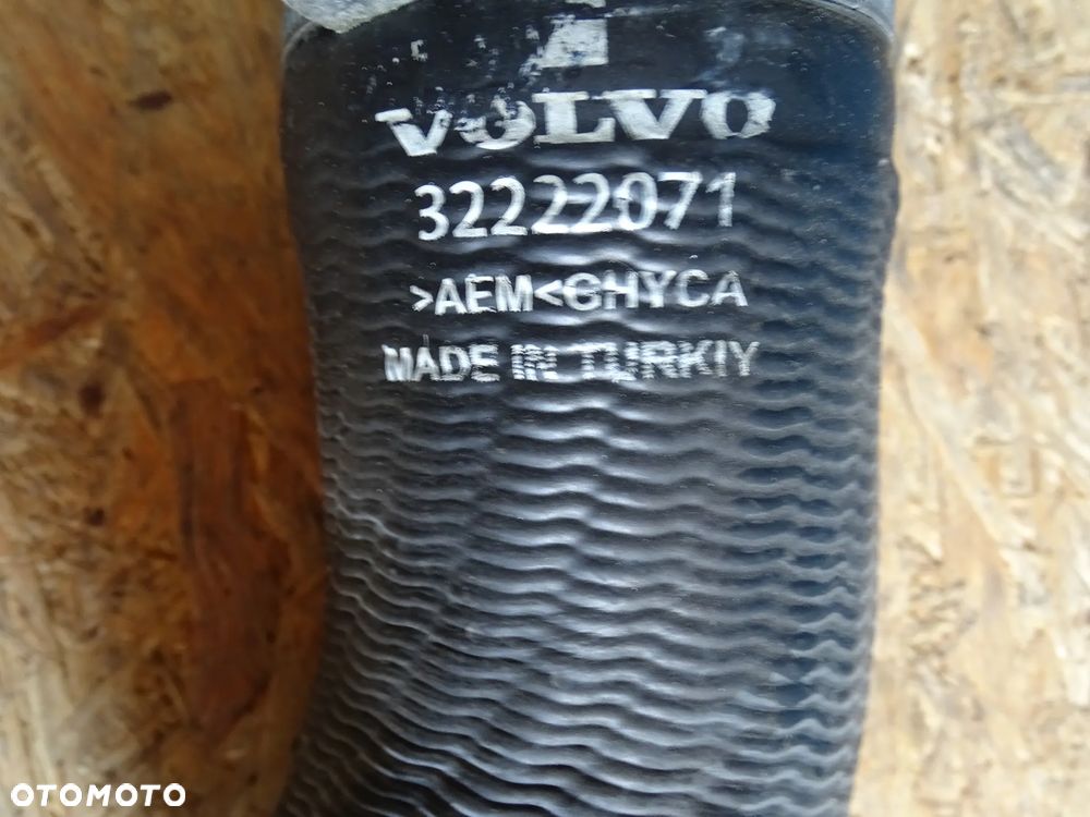 RURA WĄŻ INTERCOOLERA VOLVO XC60 XC90 2.0 D5 31422153 - 4