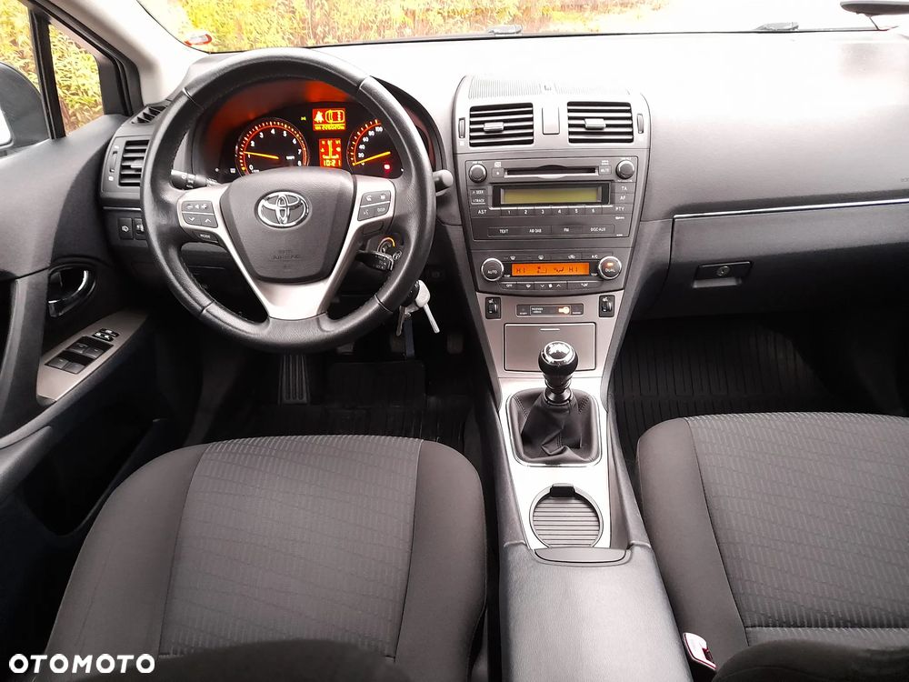 Toyota Avensis Combi 1.8 Comfort - 3