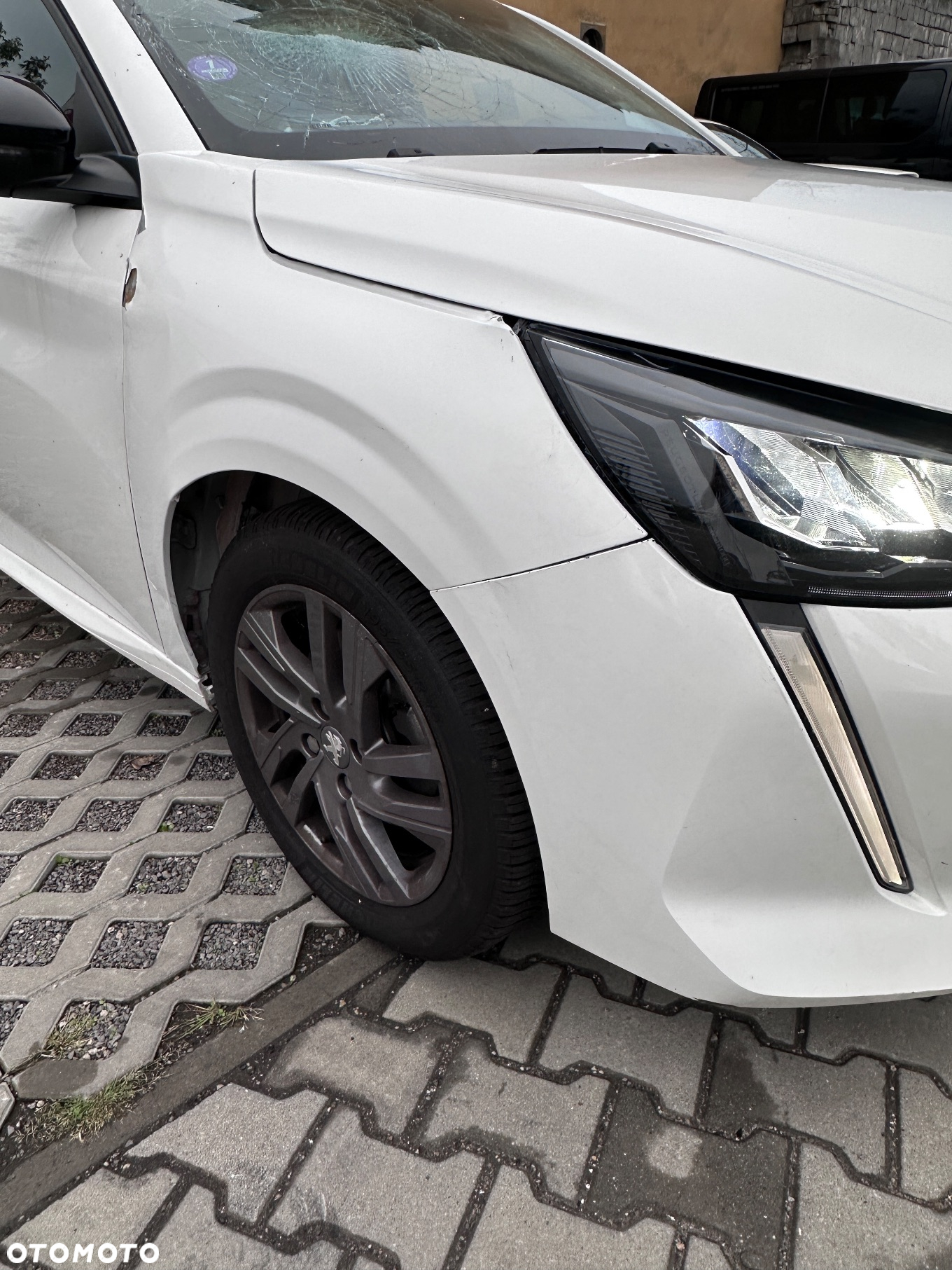Peugeot 208 1.2 PureTech Style S&S - 15