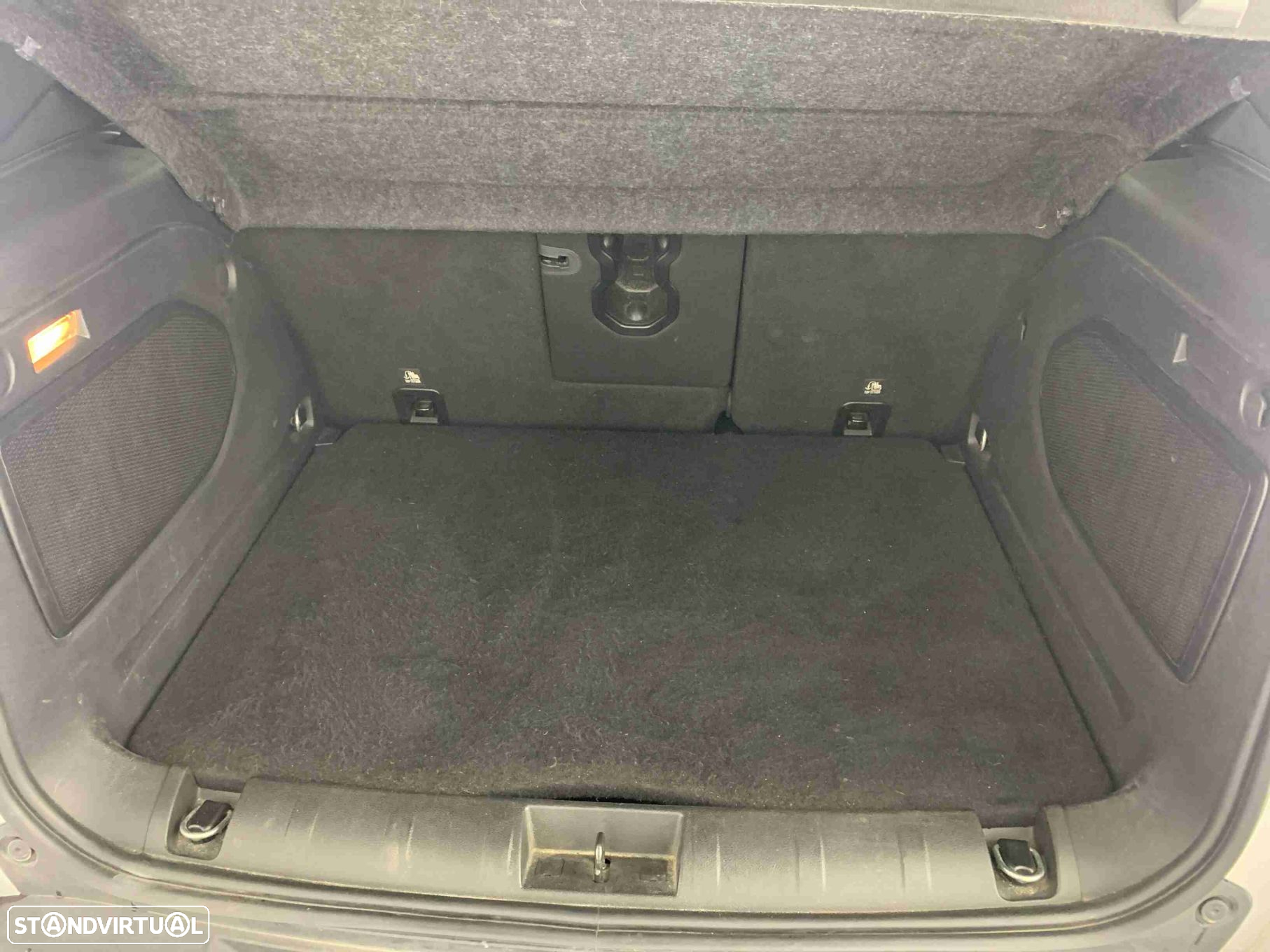 Jeep Renegade 1.6 MJD Limited - 13