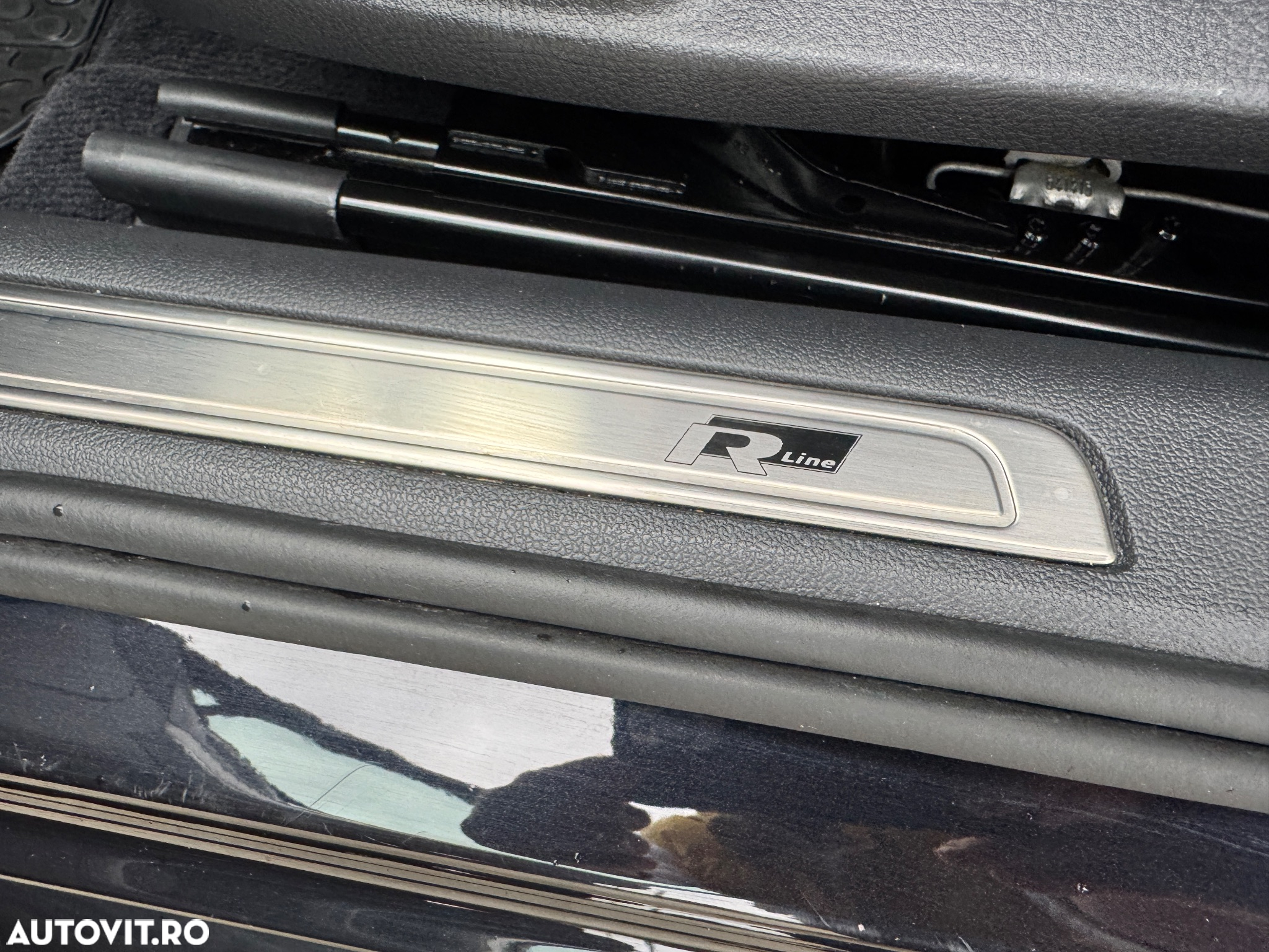 Volkswagen Passat 2.0 TDI DSG R Executive - 27