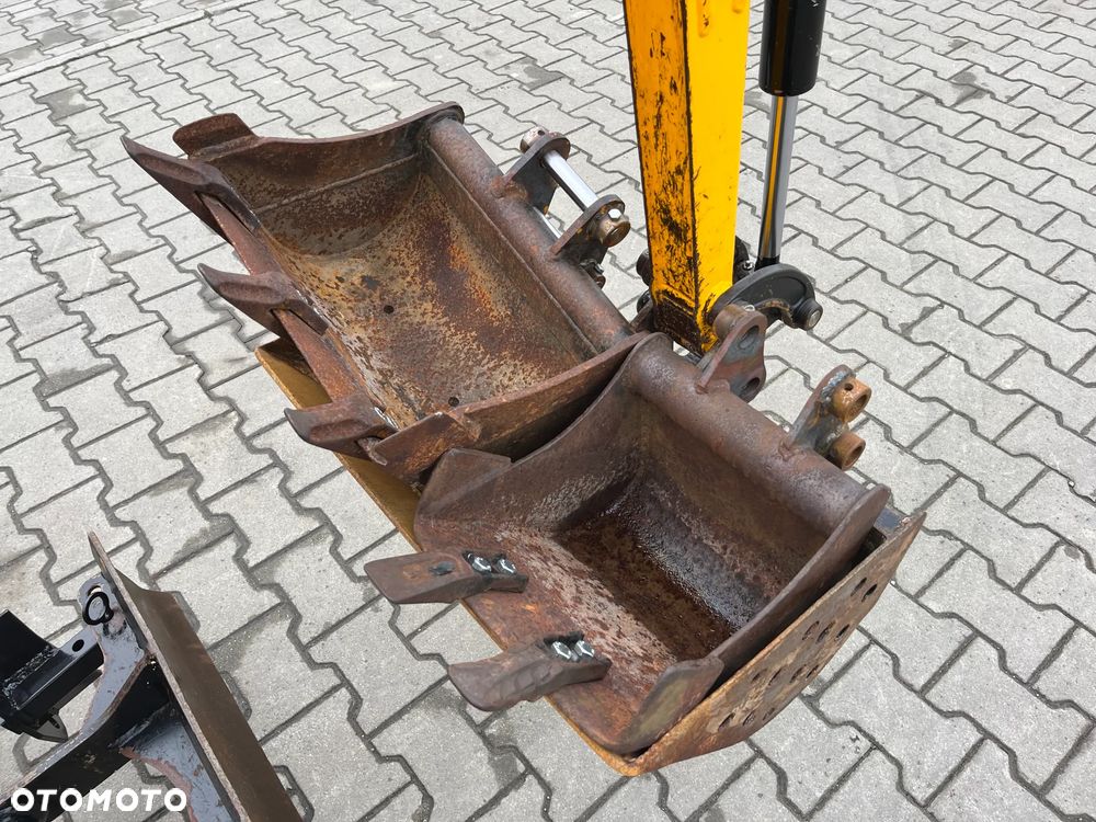 JCB 8008 CTS Micro - 10