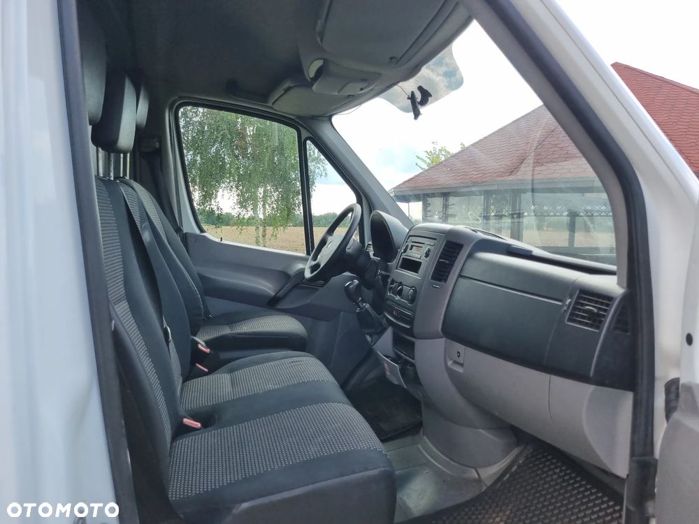 Mercedes-Benz Sprinter - 18