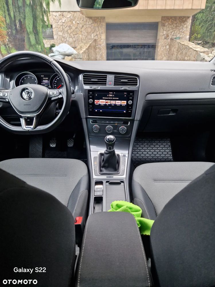 Volkswagen Golf 1.5 TSI BMT Comfortline - 14