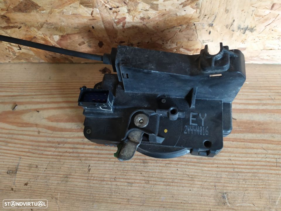 FECHO DE PORTA OPEL ASTRA G - FRENTE ESQUERDO / DIREITO - 1