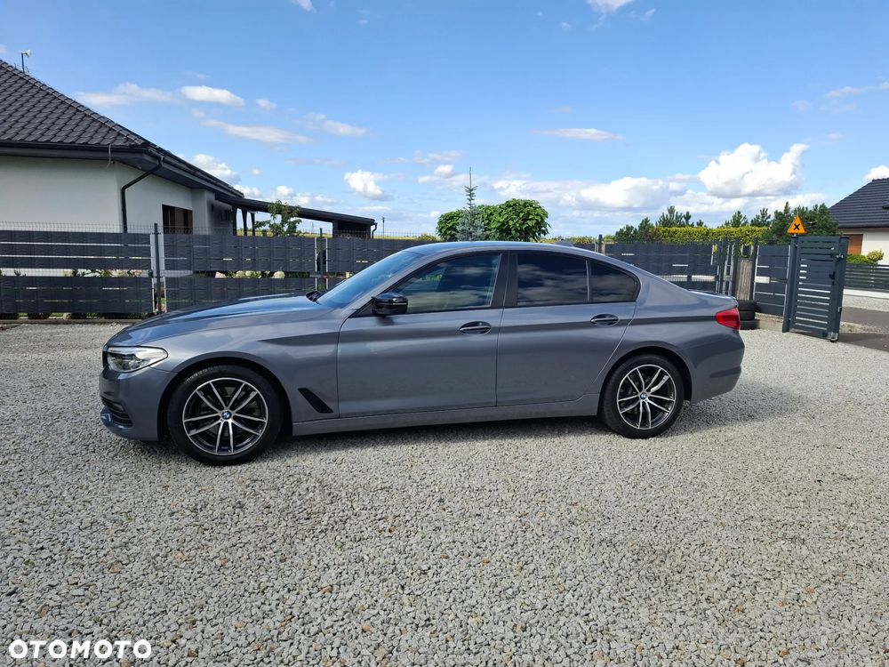 BMW Seria 5 520d Efficient Dynamics - 10