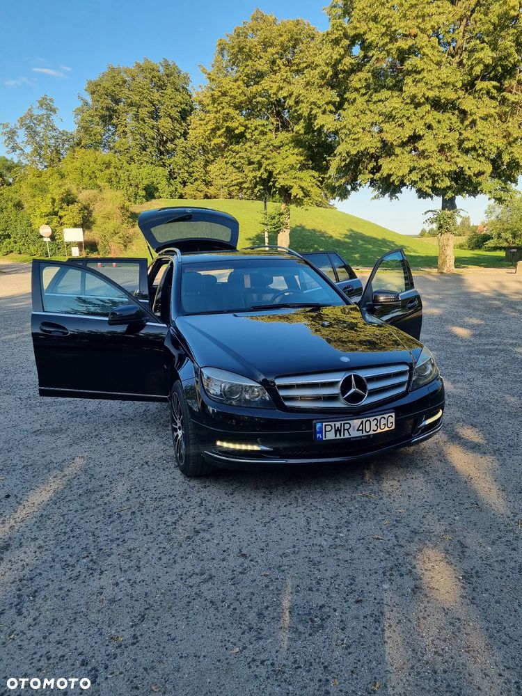 Mercedes-Benz Klasa C 220 CDI DPF Automatik BlueEFFICIENCY Avantgarde - 3