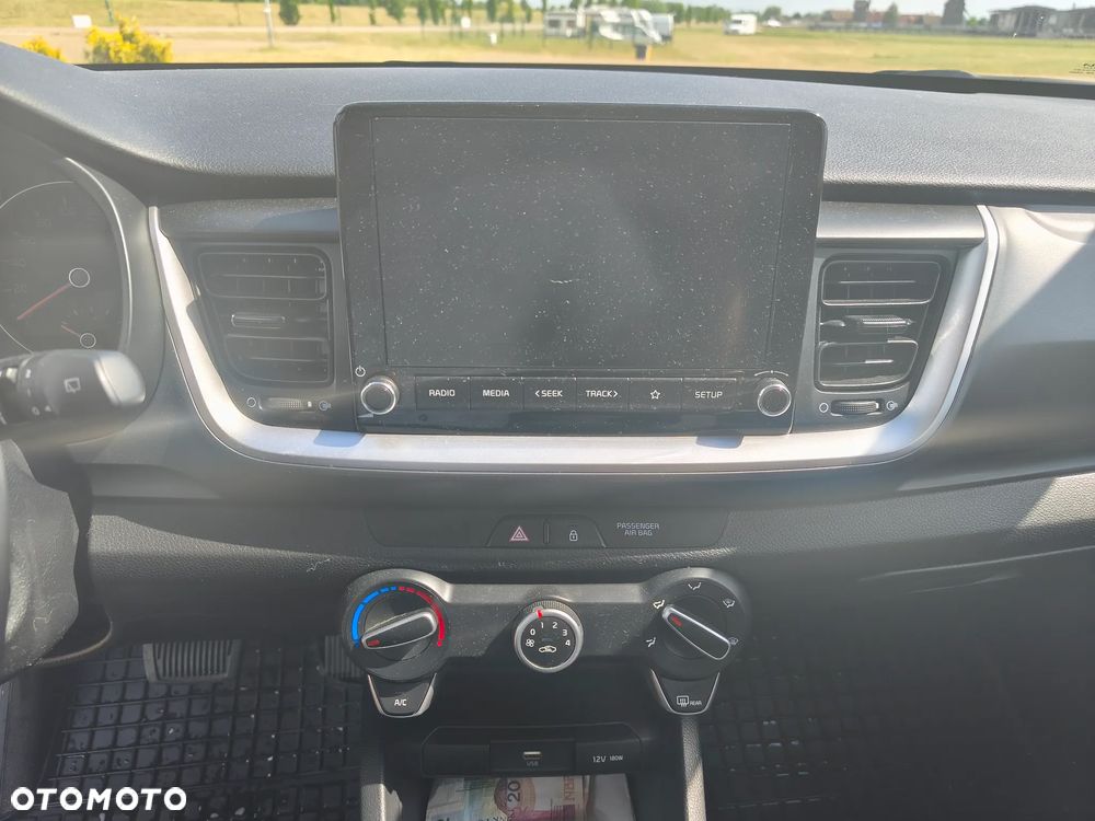 Kia Stonic 1.0 T-GDI M DCT - 11