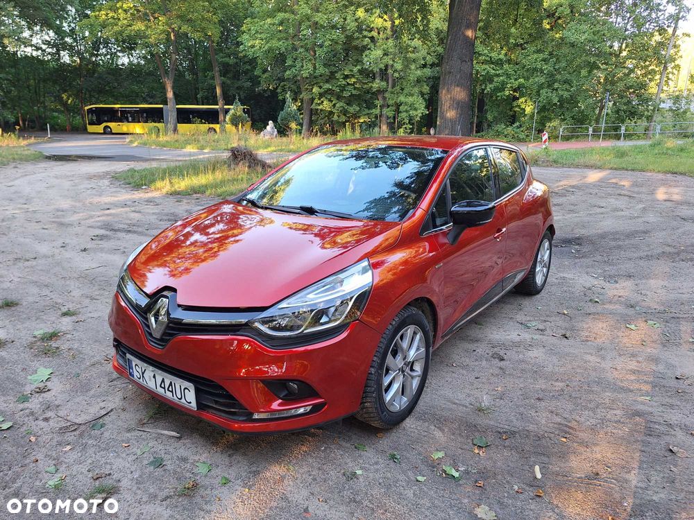 Renault Clio - 1