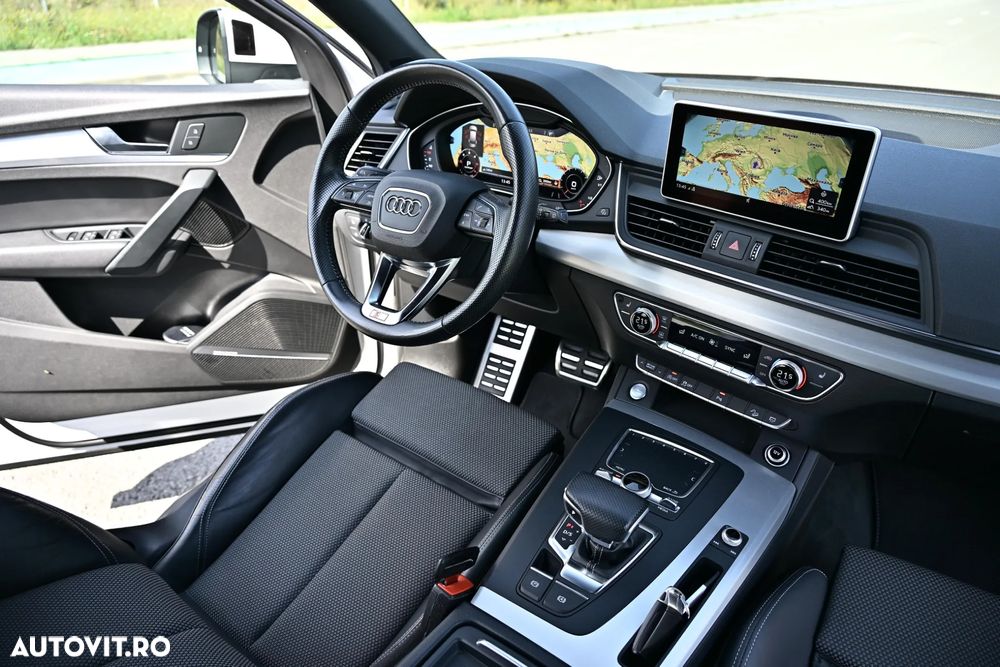 Audi Q5 2.0 40 TDI quattro S tronic Design - 37