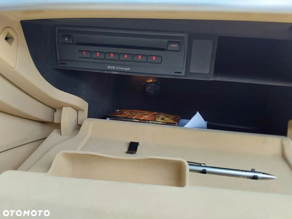 Audi A8 4.2 FSI Quattro - 10