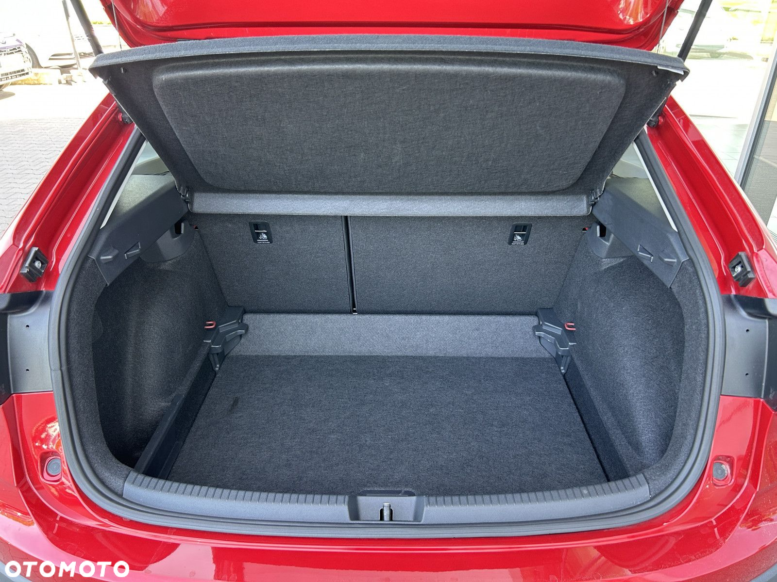 Volkswagen Taigo 1.0 TSI Style DSG - 10