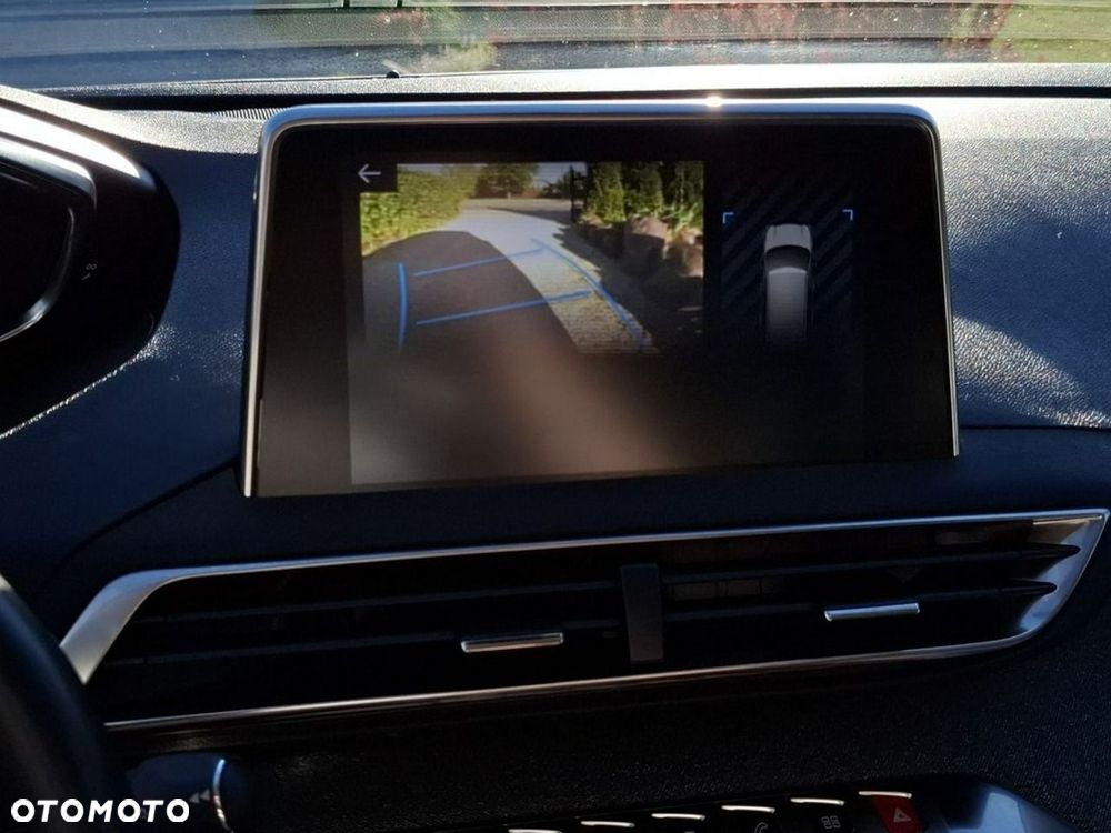 Peugeot 5008 BlueHDi 130 EAT8 Allure - 32