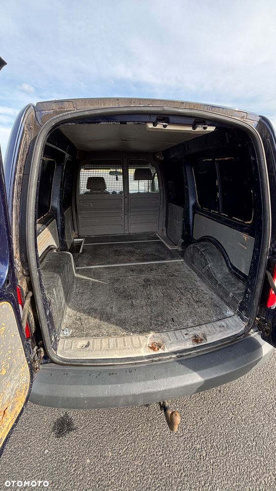 Volkswagen Caddy Maxi - 9