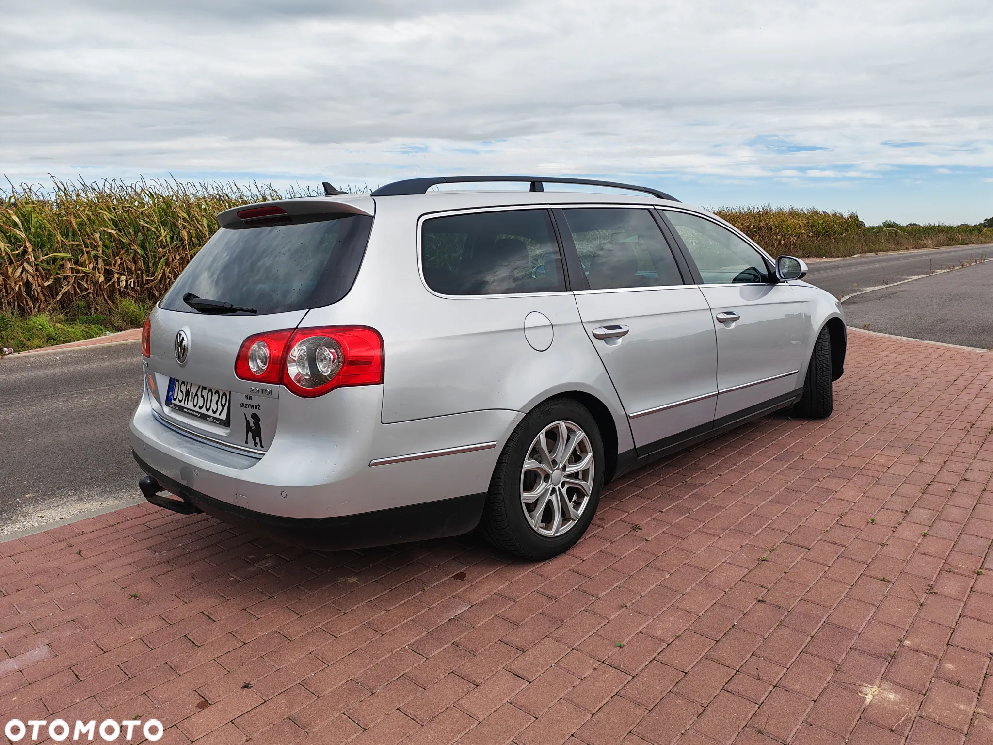 Volkswagen Passat 2.0 TDI Comfortline - 4