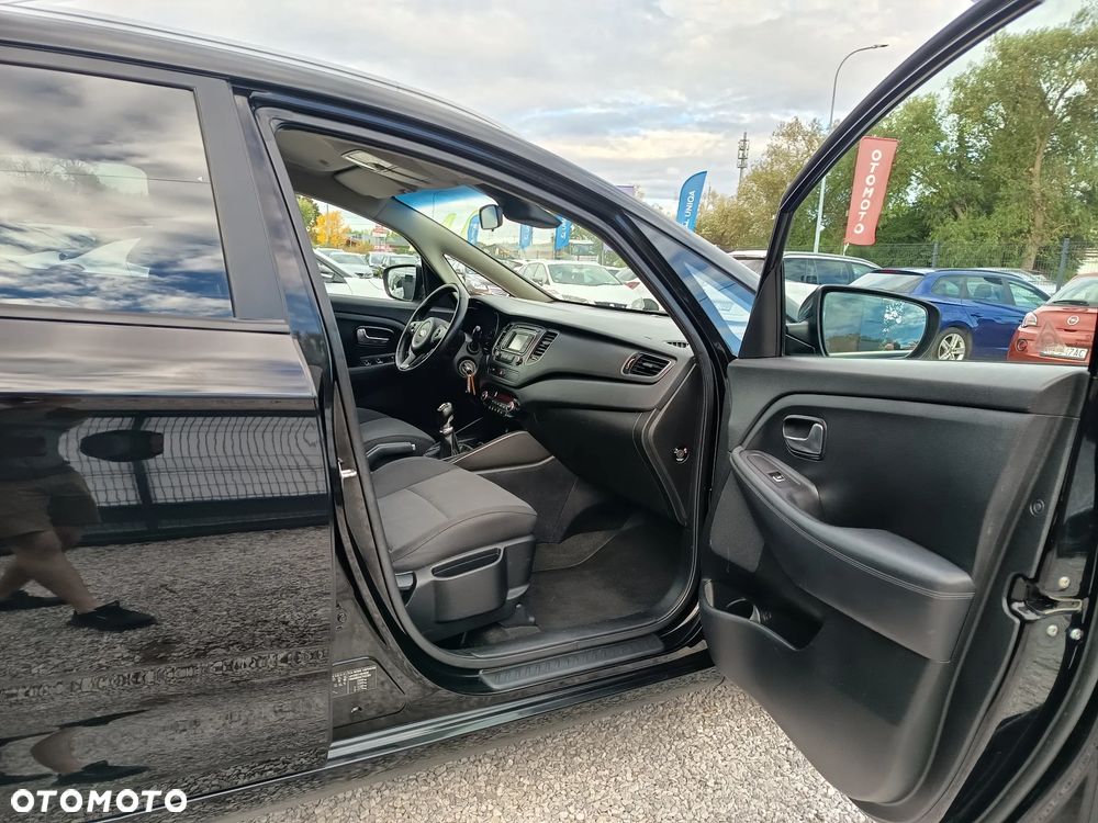 Kia Carens 1.6 GDI Dream Team Edition - 30