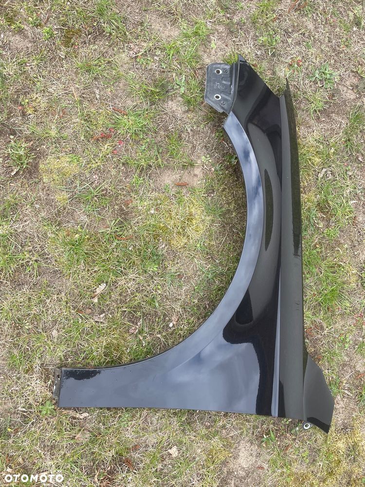 VW PASSAT B7  BLOTNIK LEWY LC9X - 1