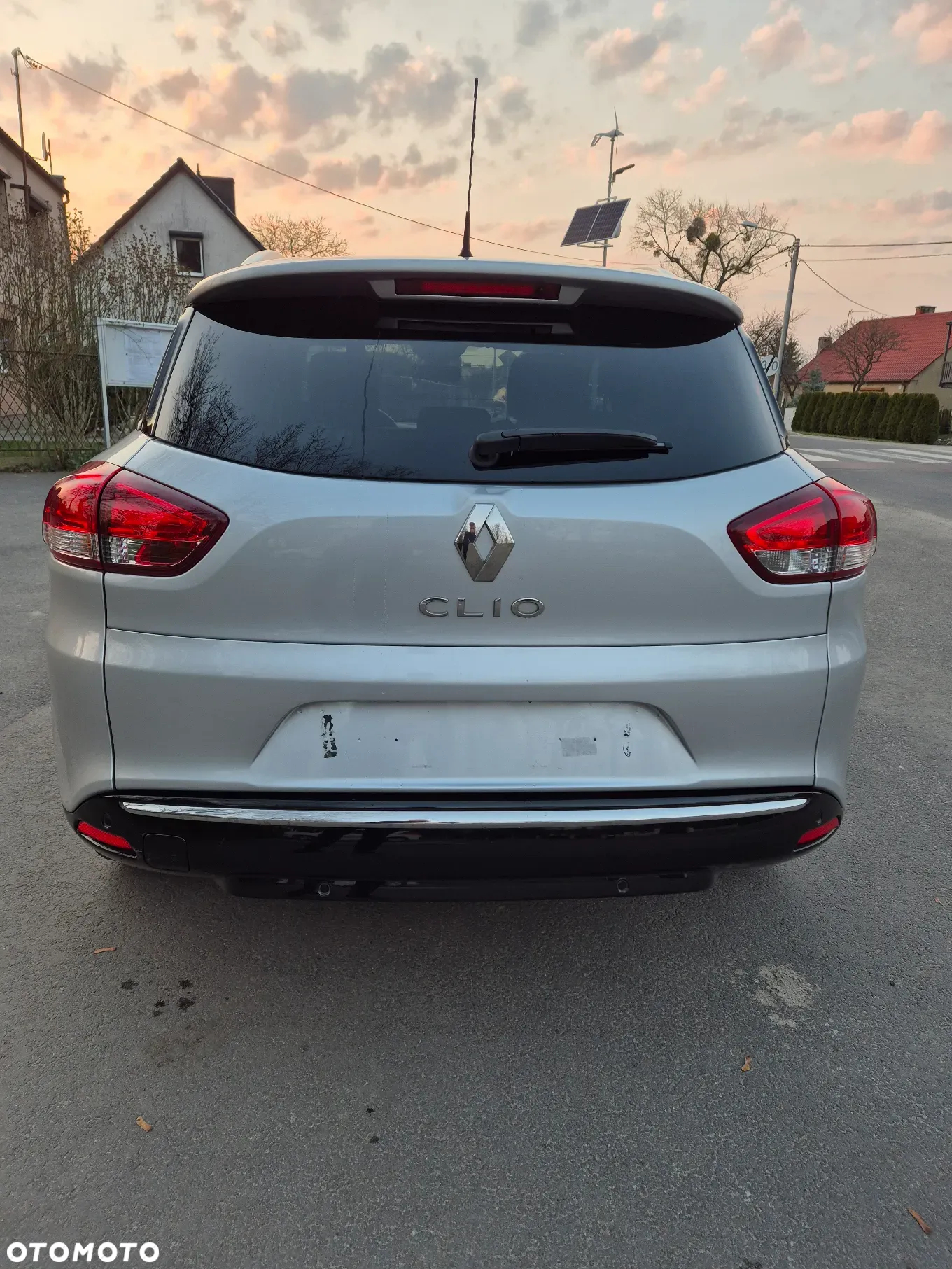 Renault Clio Grandtour (Energy) TCe 90 Start & Stop LIMITED - 9