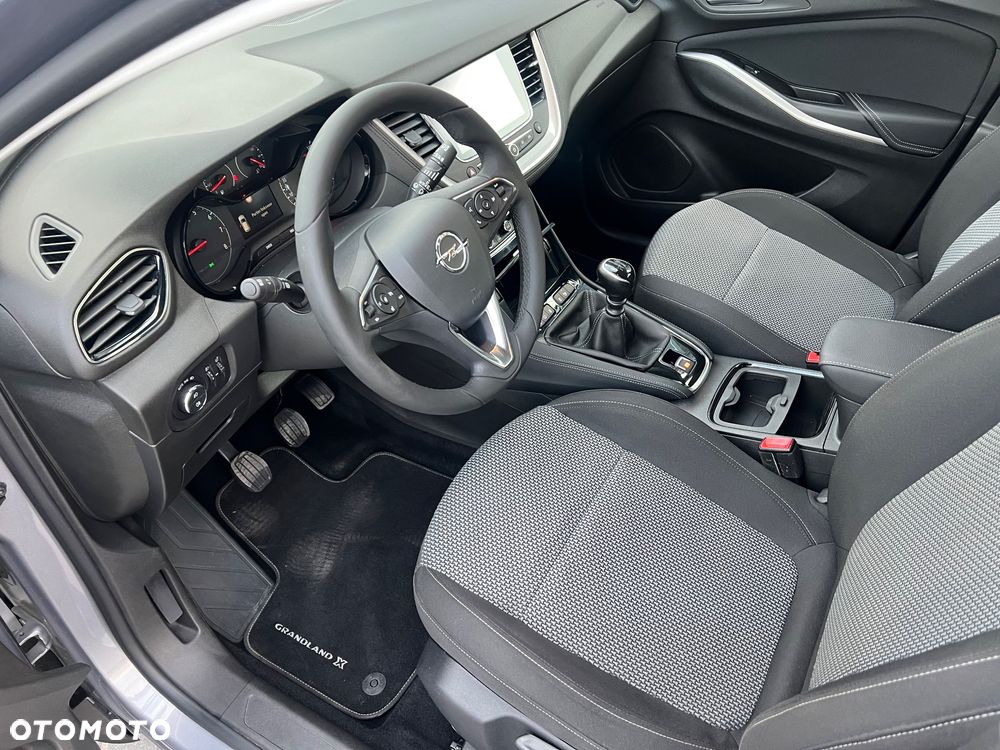 Opel Grandland X 1.2 Start/Stop Business Elegance - 17