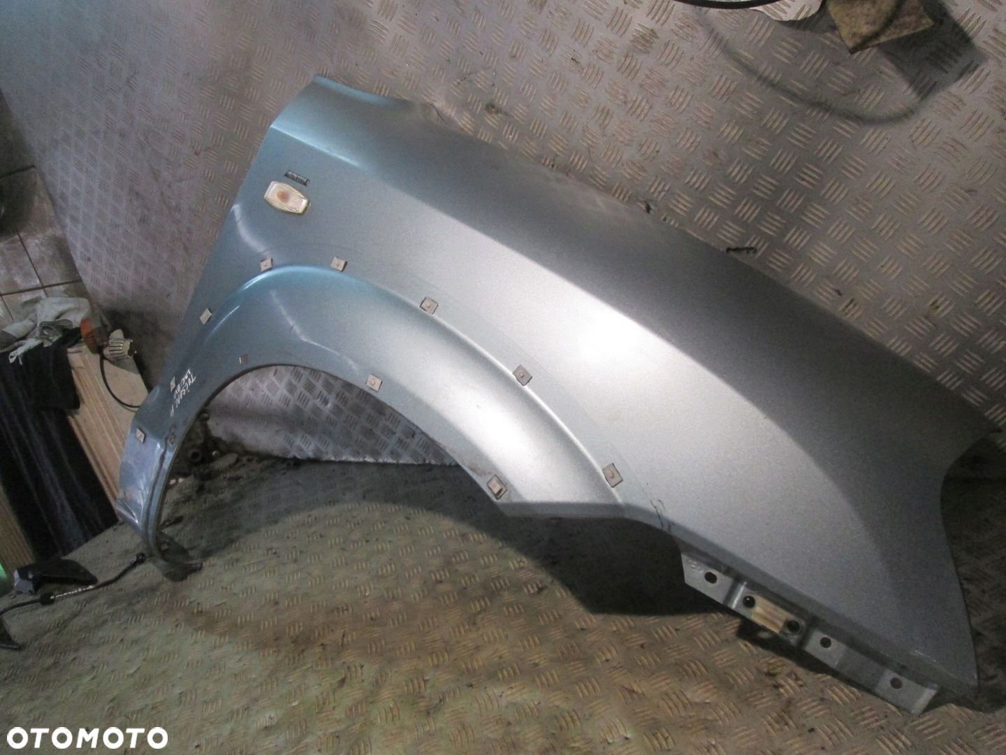 BŁOTNIK PRAWY PRZÓD PRZEDNI HYUNDAI TUCSON I 04- KOD LAKIERU BU - 1
