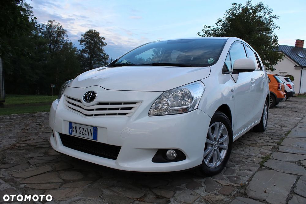 Toyota Verso 2.0 D-4D Edition - 1